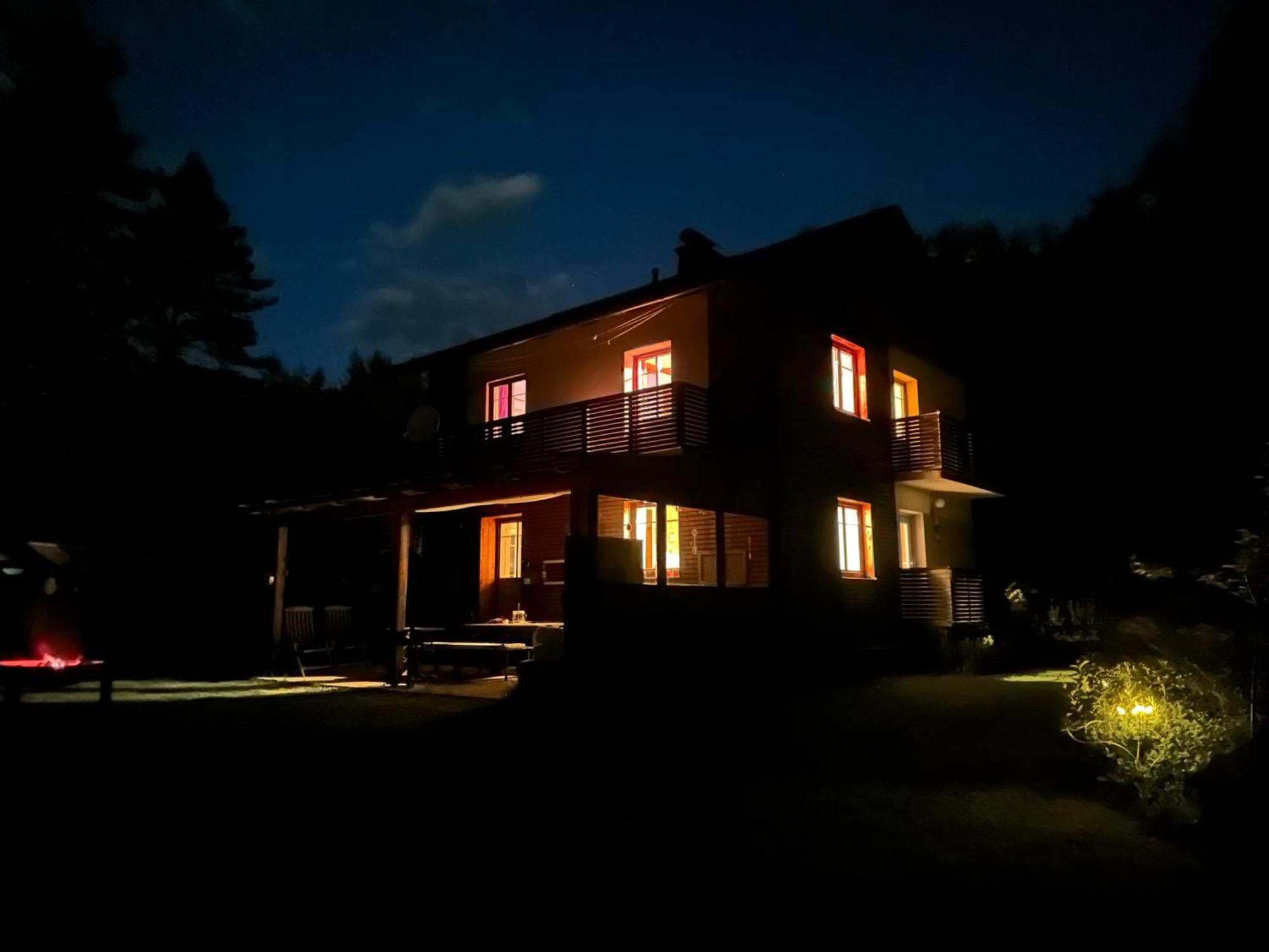 Ferienhaus Im Wald Edelschrott Exteriör bild