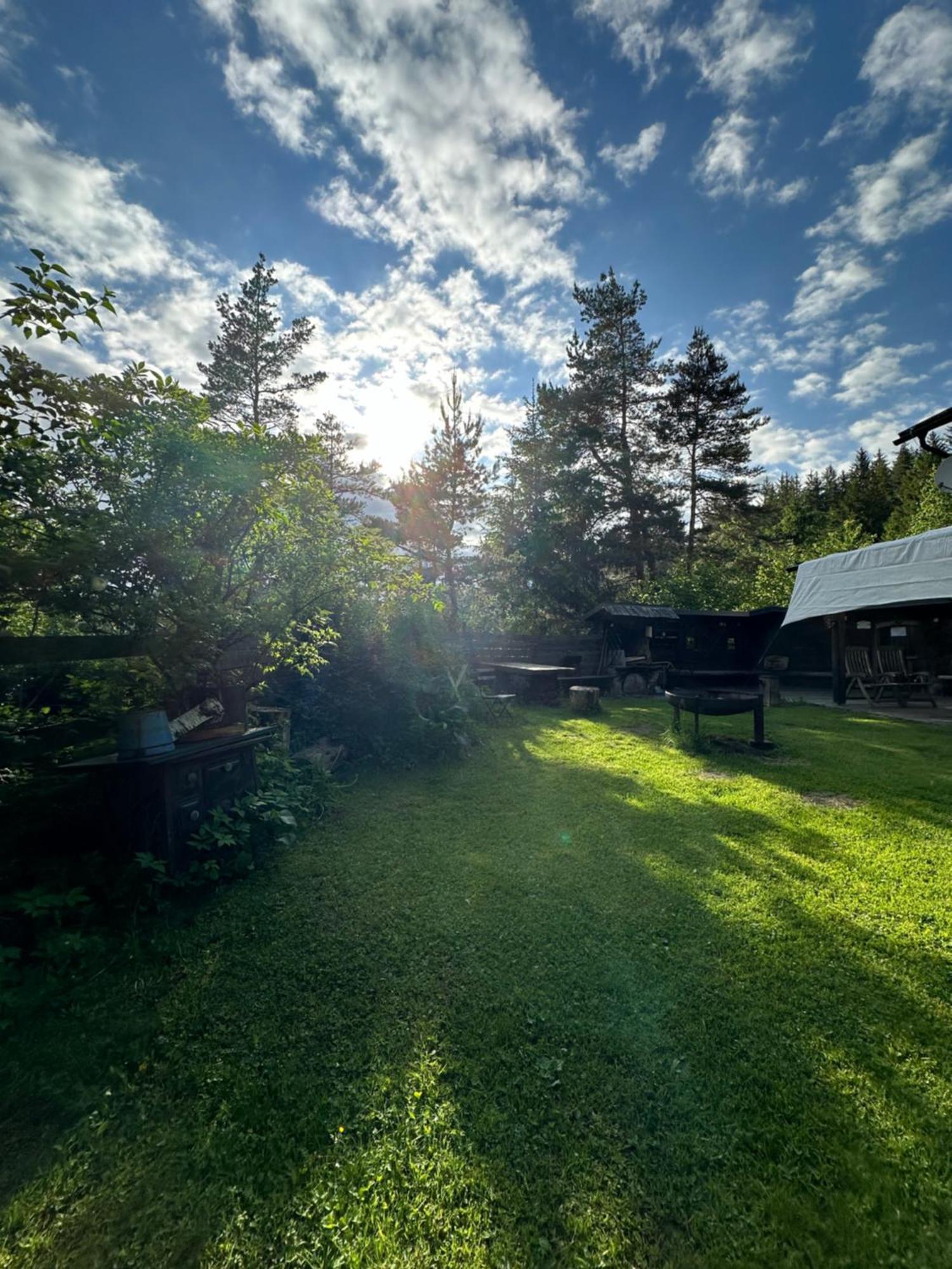 Ferienhaus Im Wald Edelschrott Exteriör bild