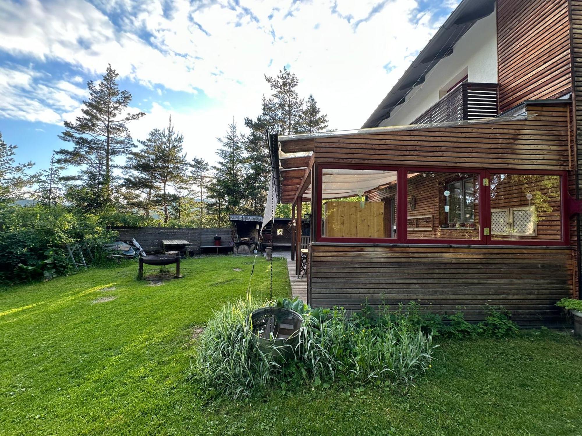 Ferienhaus Im Wald Edelschrott Exteriör bild