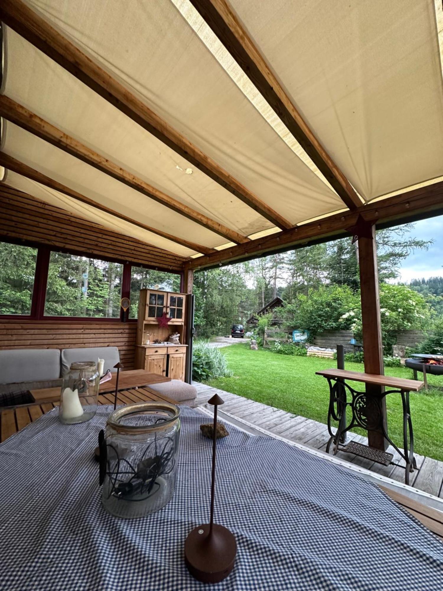 Ferienhaus Im Wald Edelschrott Exteriör bild