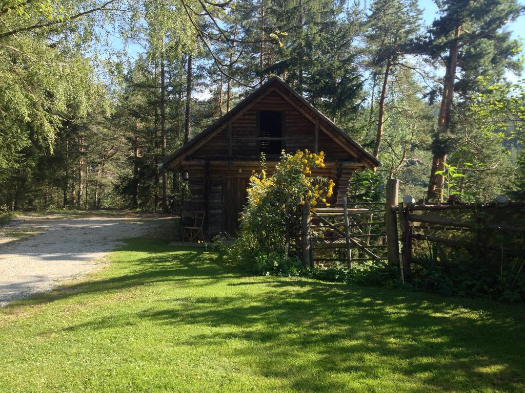 Ferienhaus Im Wald Edelschrott Exteriör bild